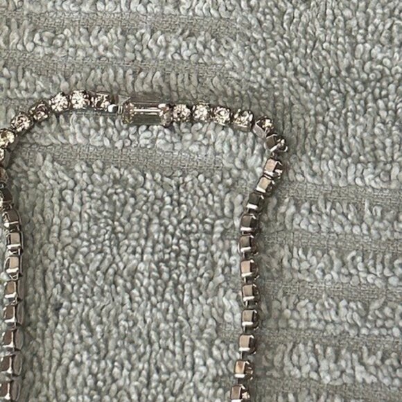 Gorgeous and sparkly! vintage rhinestone necklace - Picture 3 of 5